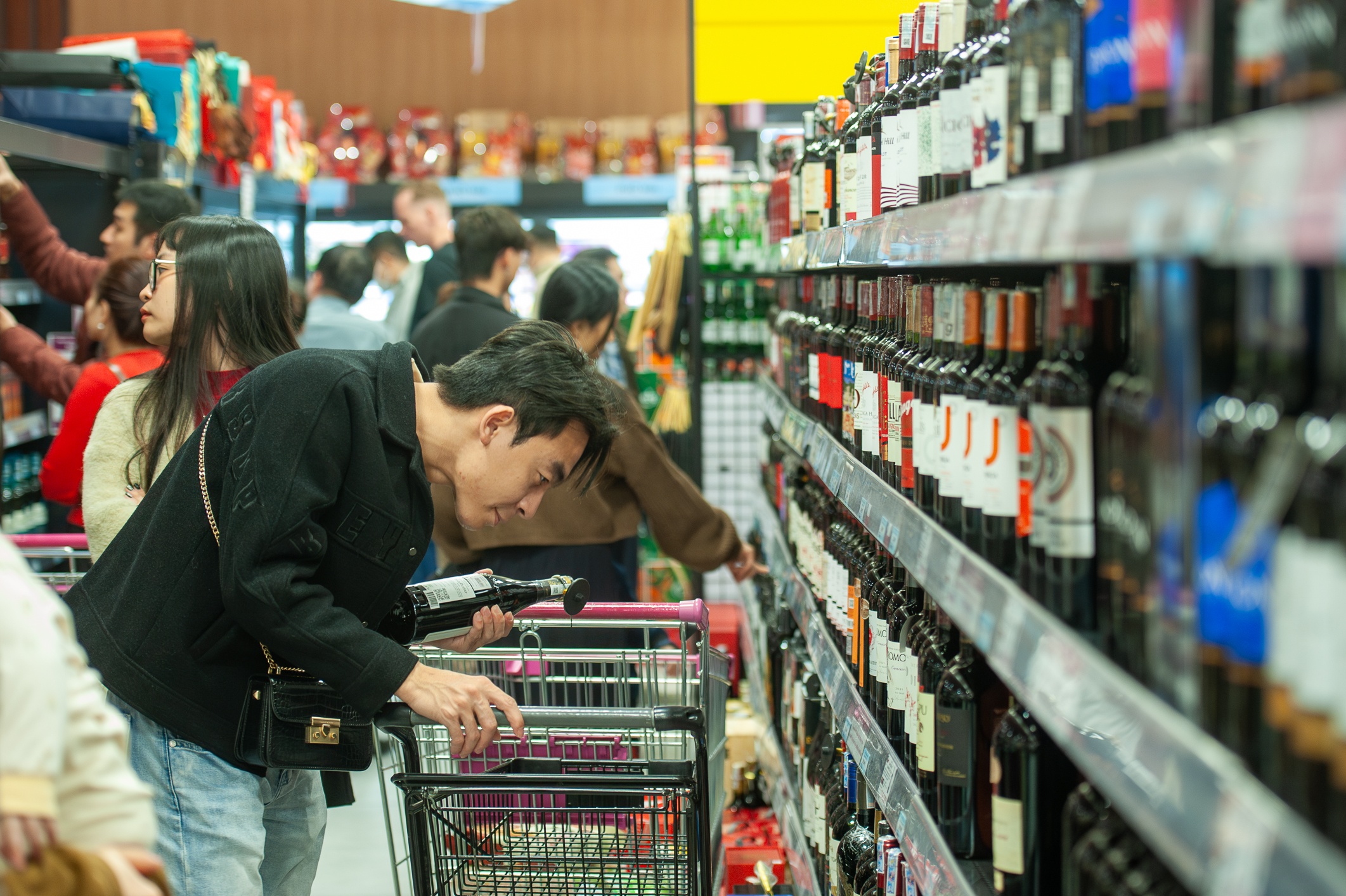 Khong lap hoa don co the bi phat den 100 trieu dong hinh anh