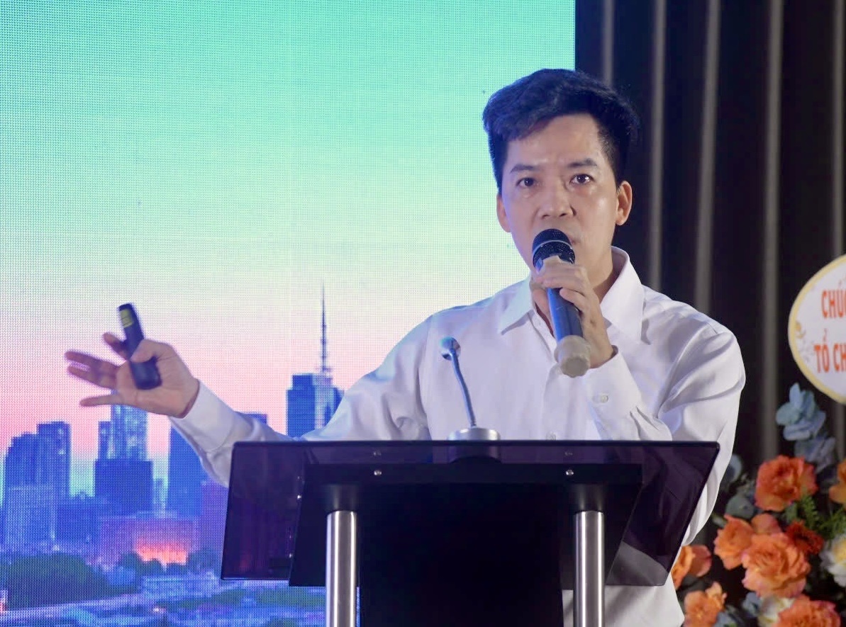 nguoi tre mua nha anh 1