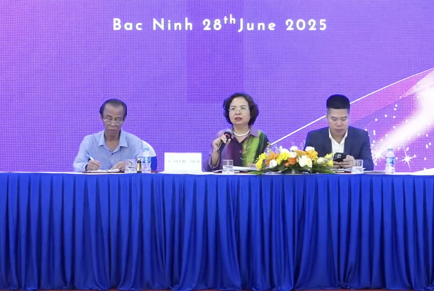 CEO Kinh Bac noi doi tac FDI khong bi quan, van ky hop dong moi hinh anh