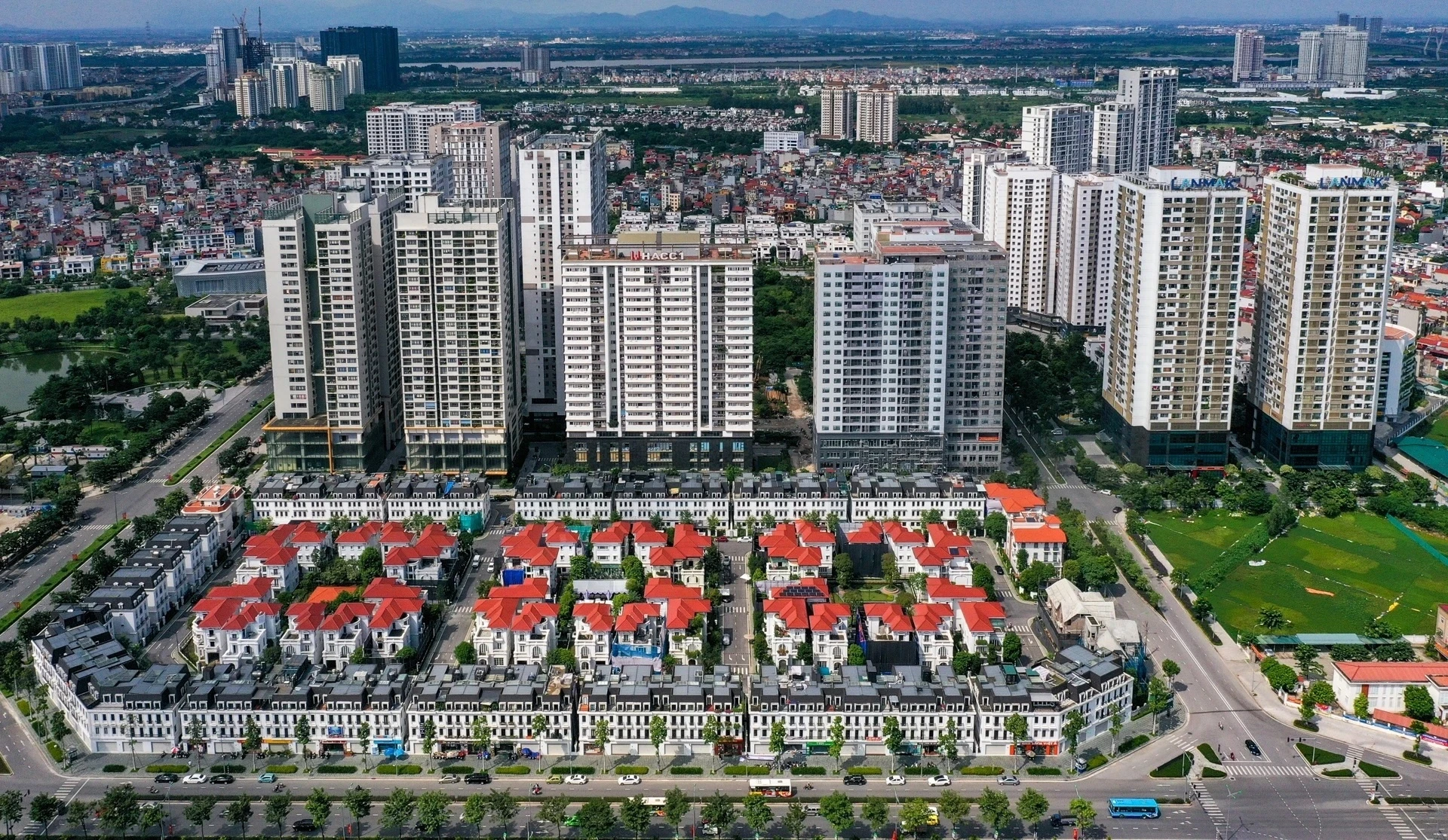 Chung cu van 'hut' tien hinh anh