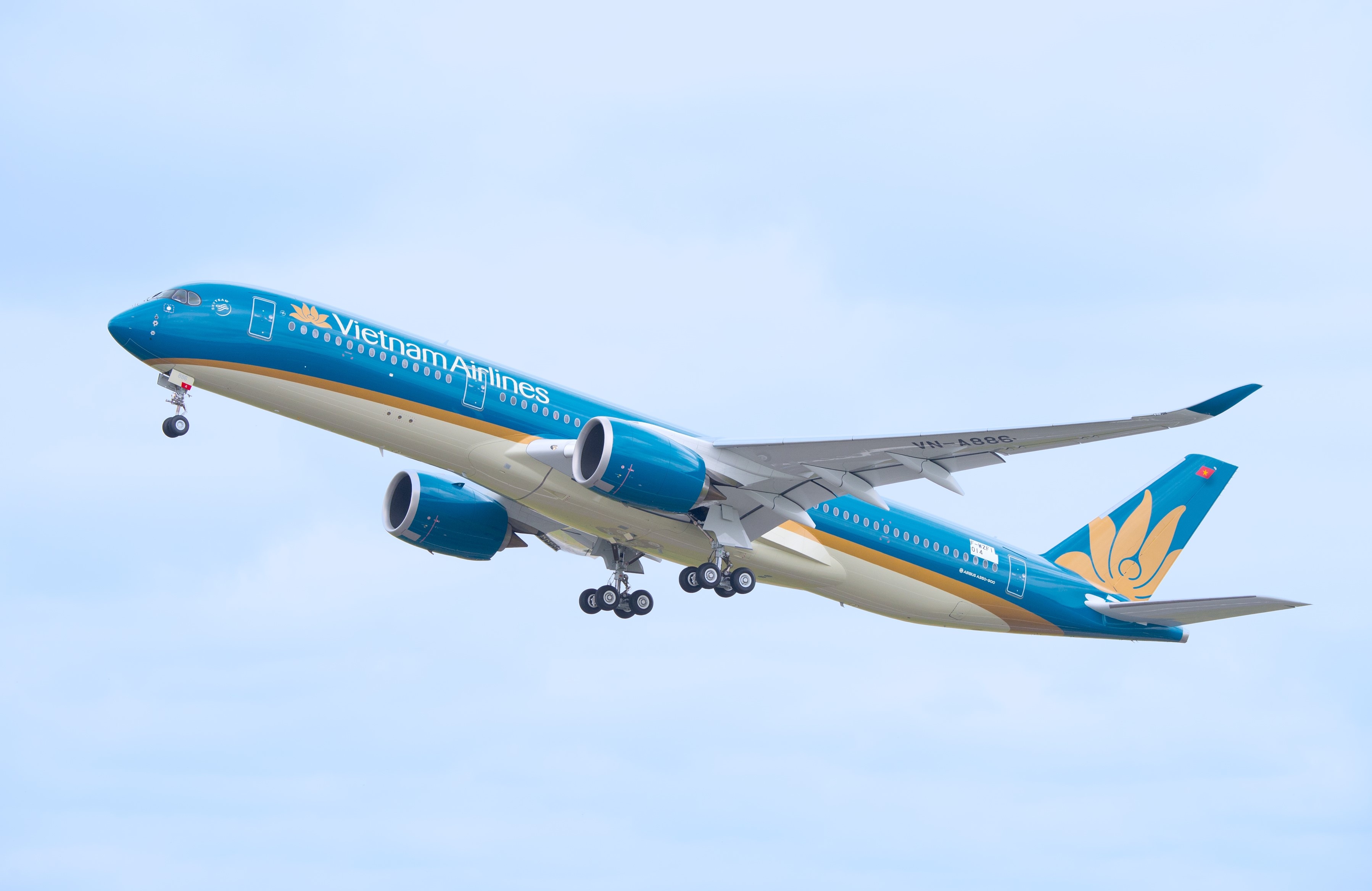 Gia han co cau no cho Vietnam Airlines den het 2027 hinh anh