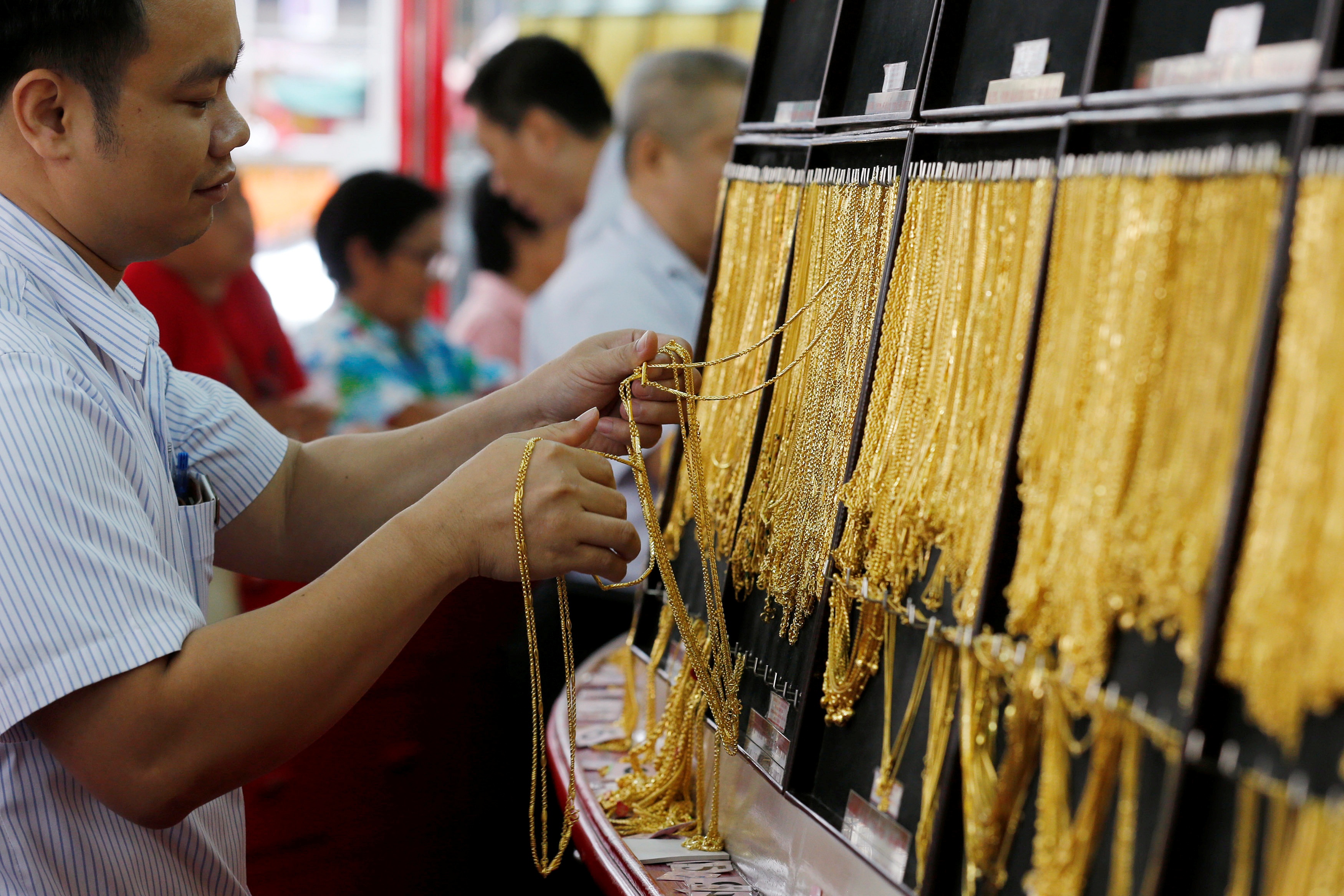 Gia vang du bao kho tang tuan nay hinh anh