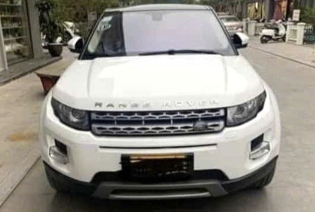 Hon 500 oto bien so Lao vao Viet Nam roi 'bien mat' hinh anh