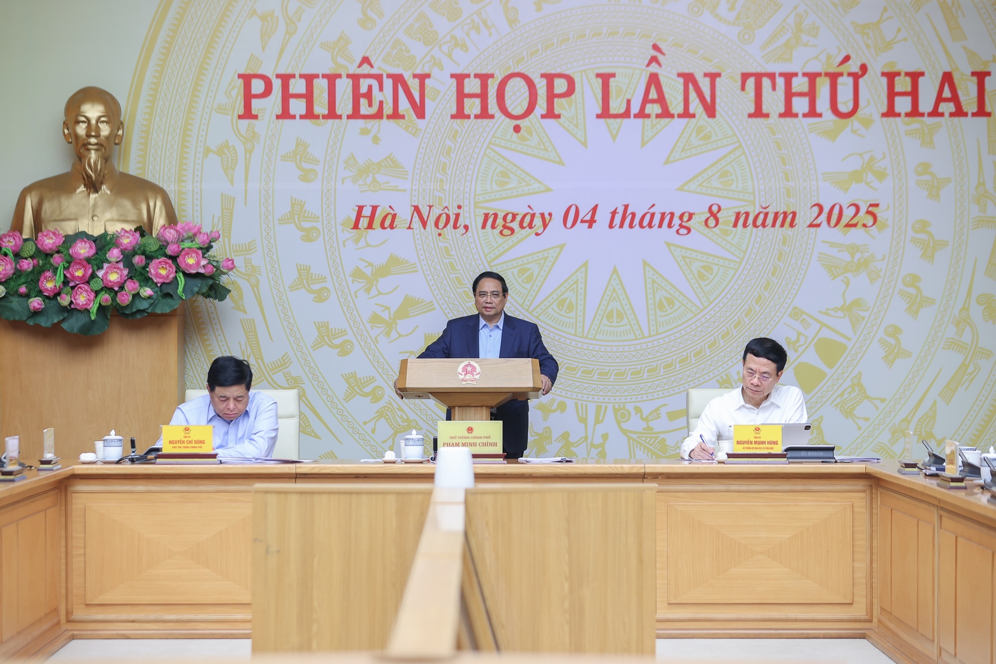 nganh ban dan anh 1