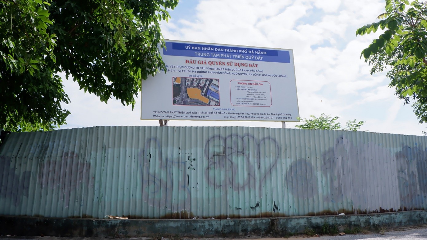 Can canh khu 'dat kim cuong' Da Nang dang duoc mang ra dau gia hinh anh