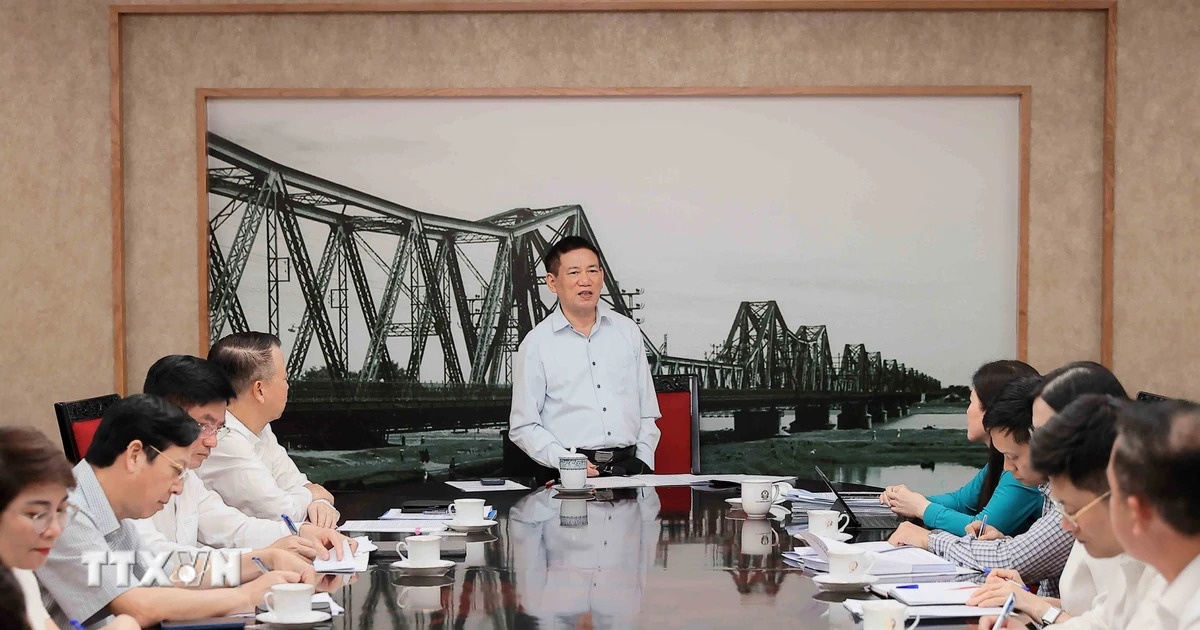 Pho thu tuong: Bao dam quyen tu do kinh doanh linh vuc chung khoan hinh anh