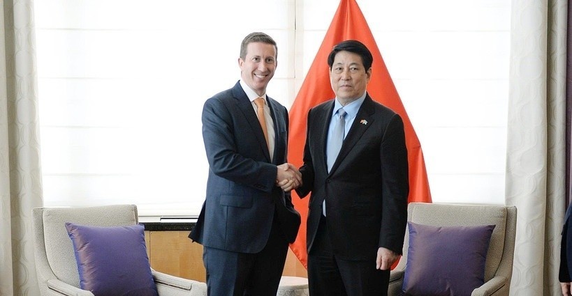 Warburg Pincus muon cung Viet Nam xay trung tam du lieu cong nghe cao hinh anh