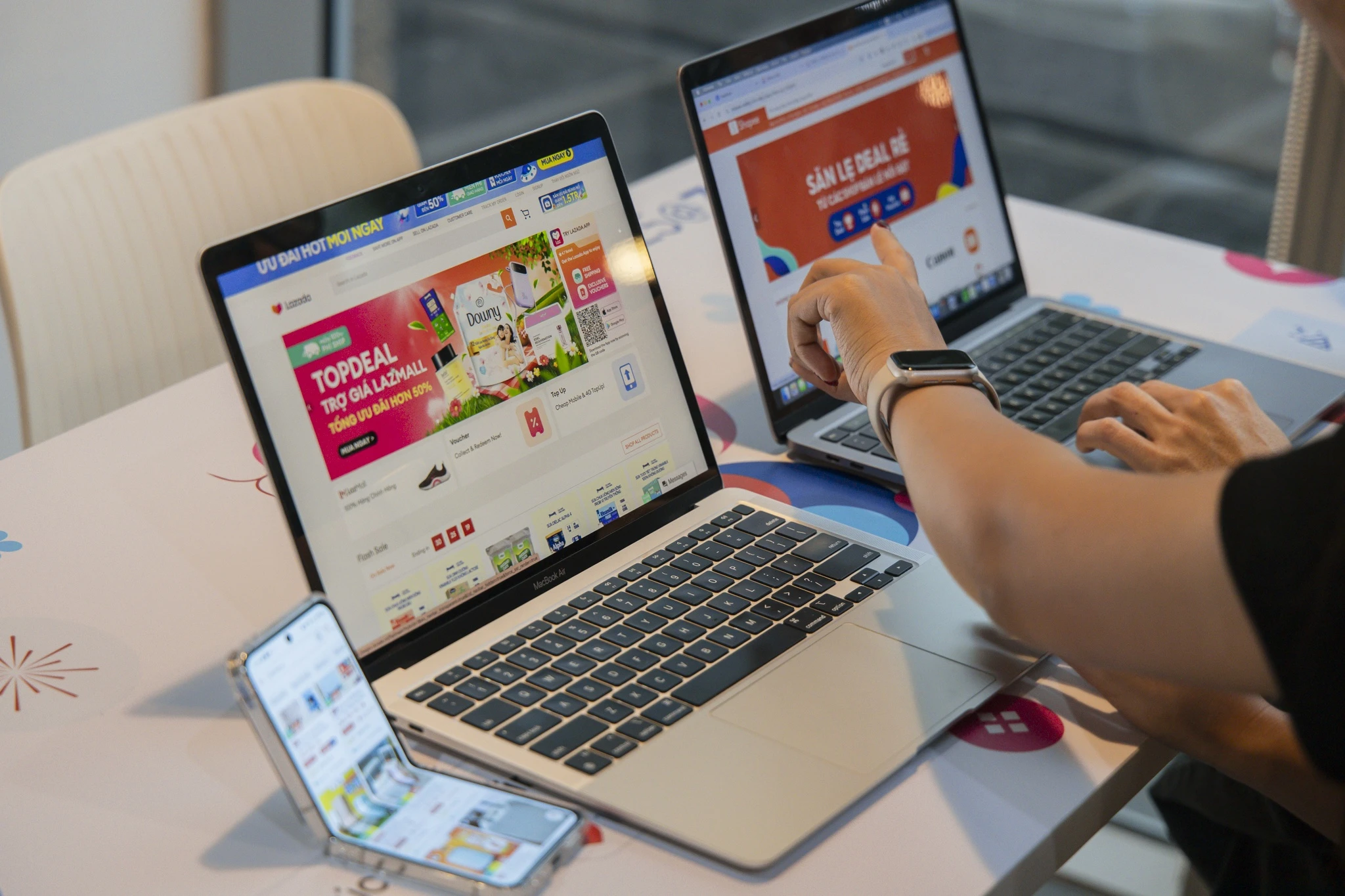 Thuong mai dien tu tang truong vuot ke hoach hinh anh