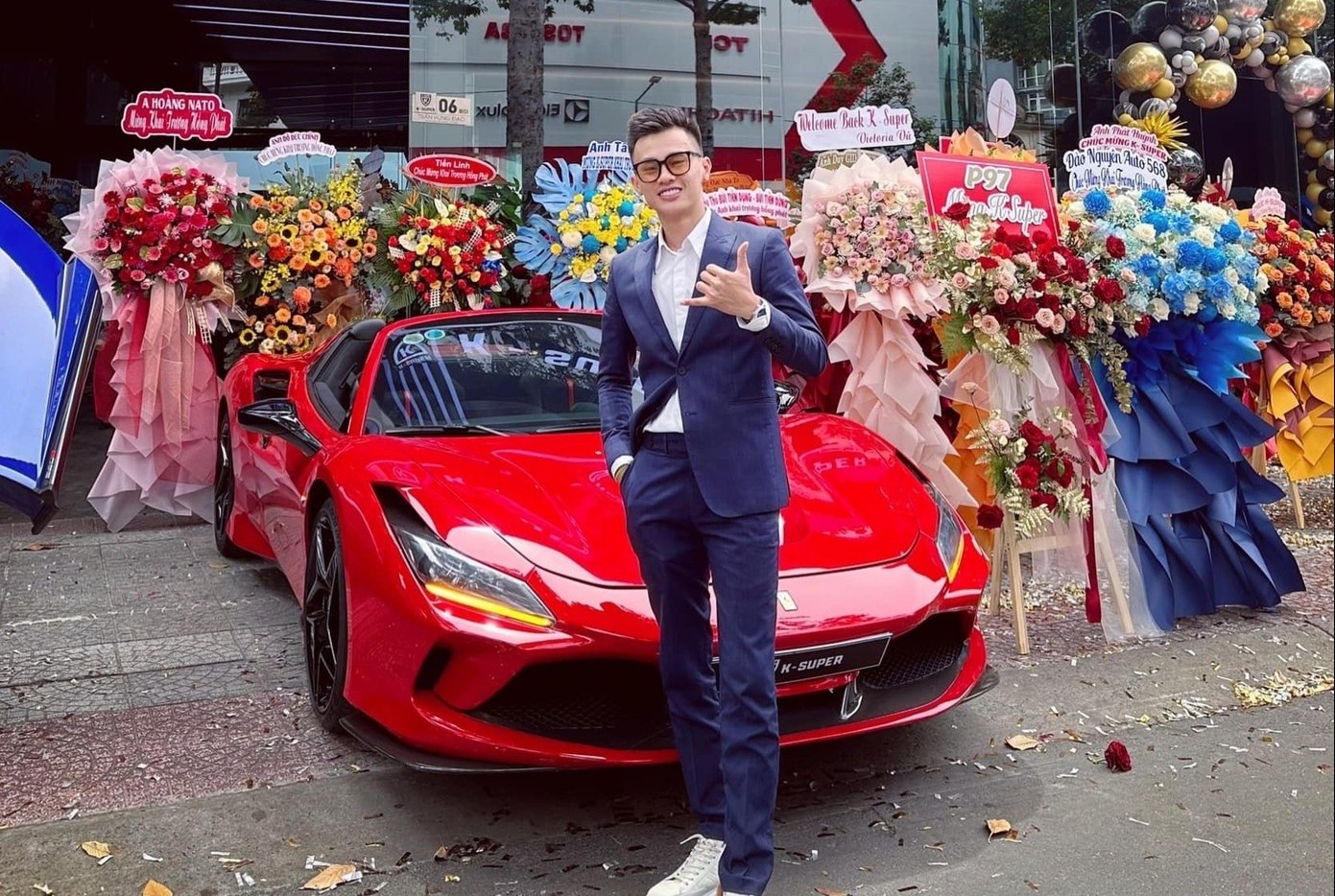 Ngan hang dau gia khoan no cua 'trum' buon sieu xe Phan Cong Khanh hinh anh