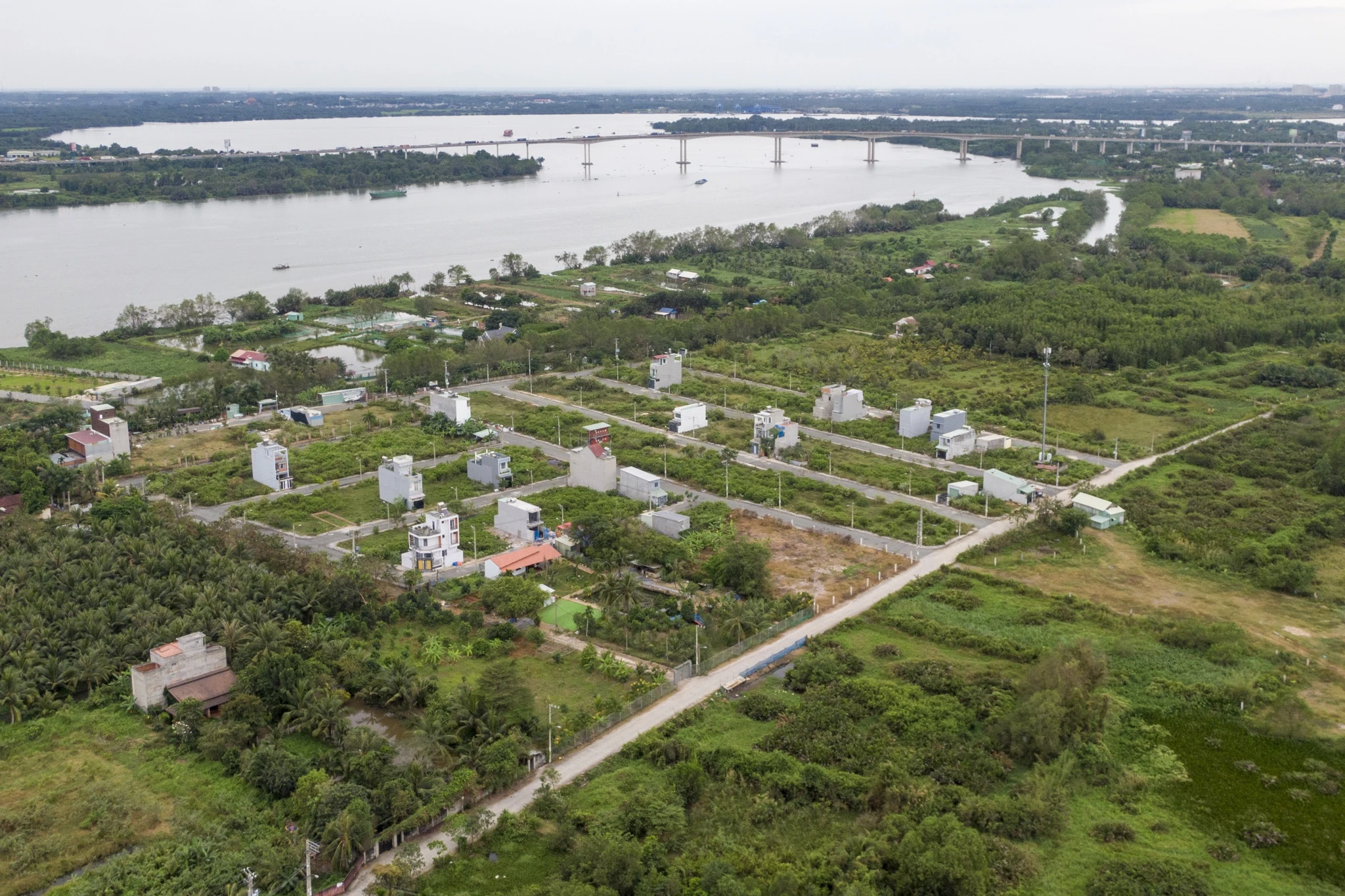 Sap het canh chuyen doi dat vuon len dat o nop thue tien ty hinh anh