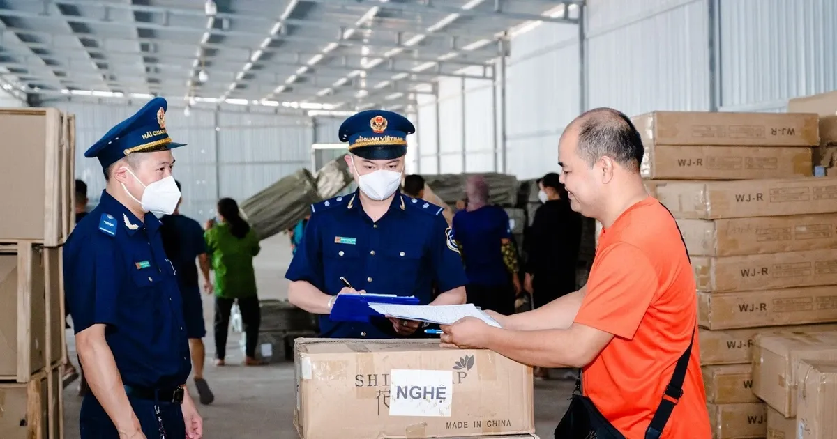 Nhieu giam doc doanh nghiep FDI bi tam hoan xuat canh hinh anh