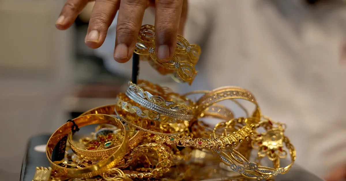 Gia vang tang: Nguoi Hong Kong ban thao, Australia xep hang mua hinh anh