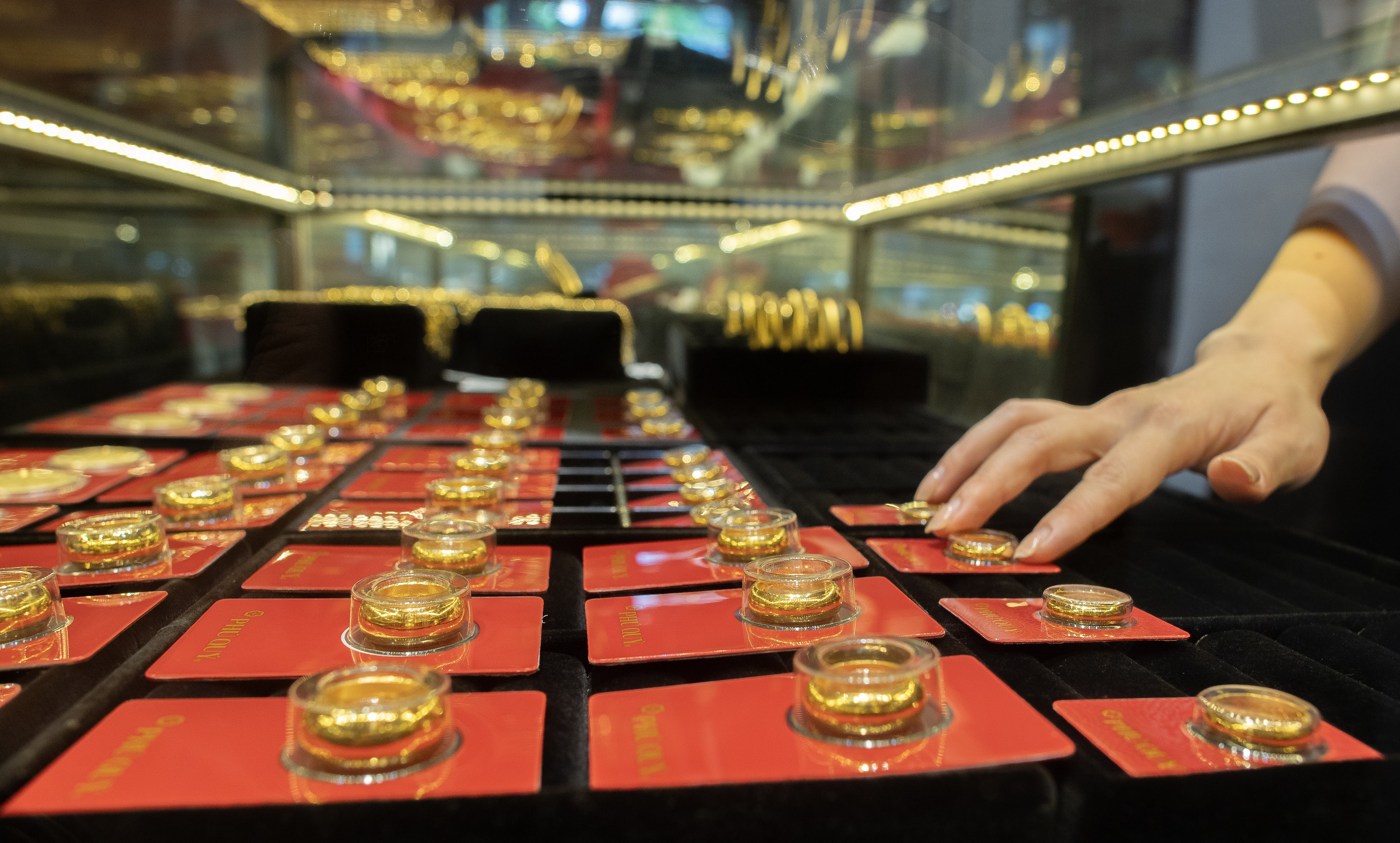 Gia vang nhan dat hon vang mieng, gan 147 trieu dong/luong hinh anh