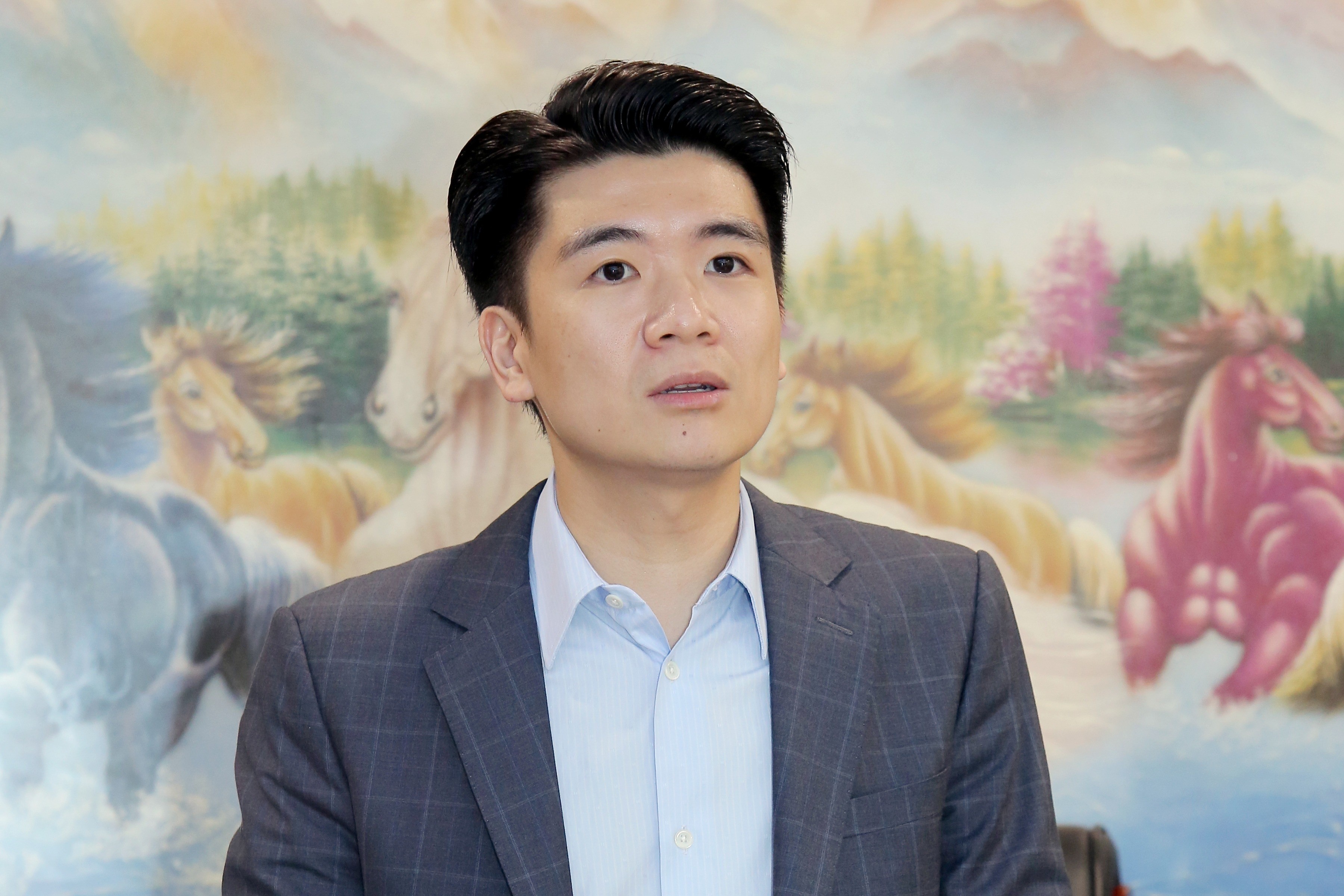 Cong ty chung khoan cua Chu tich Do Quang Vinh lai dot bien hinh anh