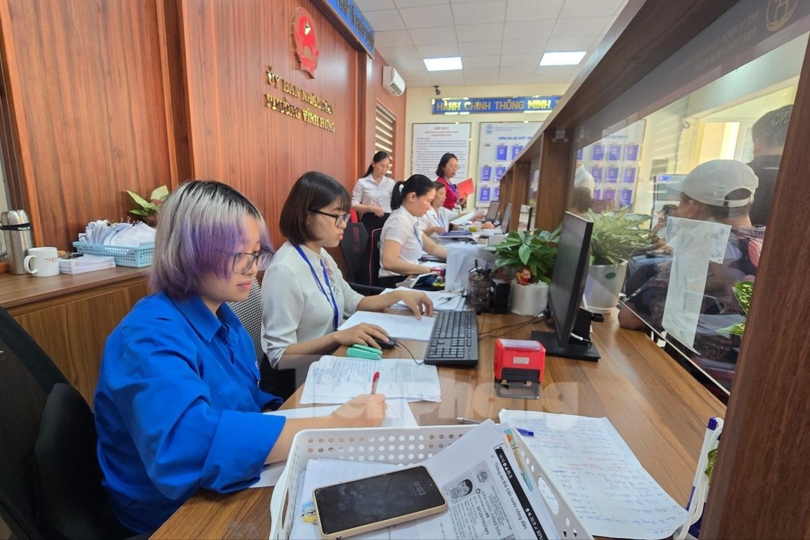 Rut ngan thu tuc khi chuyen Van phong dang ky dat dai ve cap xa hinh anh