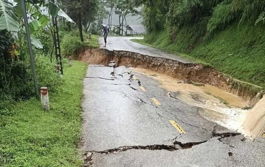 Bo Xay dung kich hoat phuong an khan, ung pho bao so 12 hinh anh