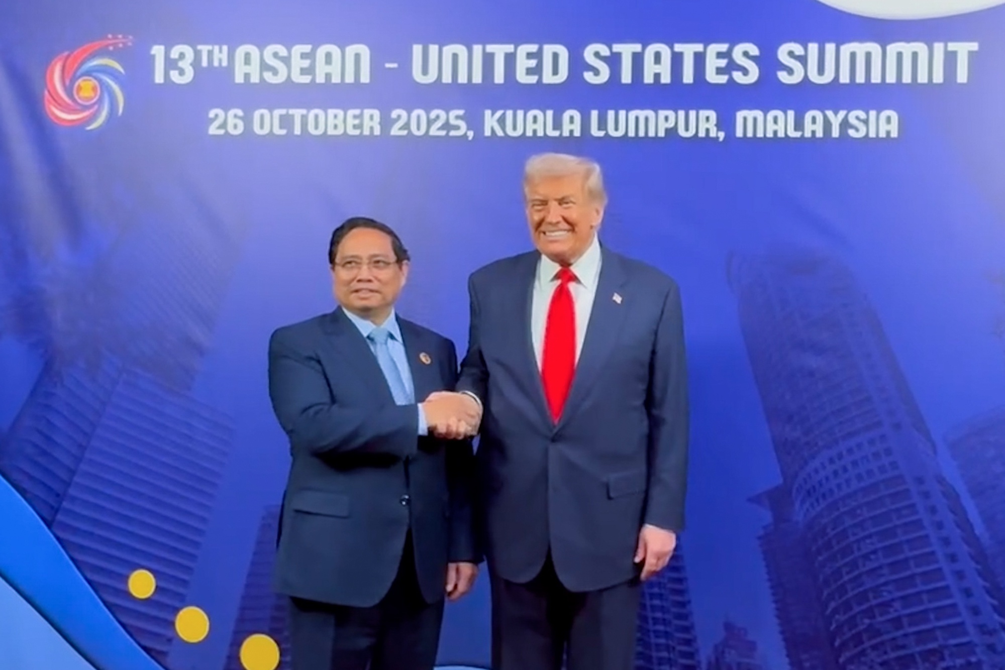 Thu tuong Pham Minh Chinh gap Tong thong My Donald Trump hinh anh