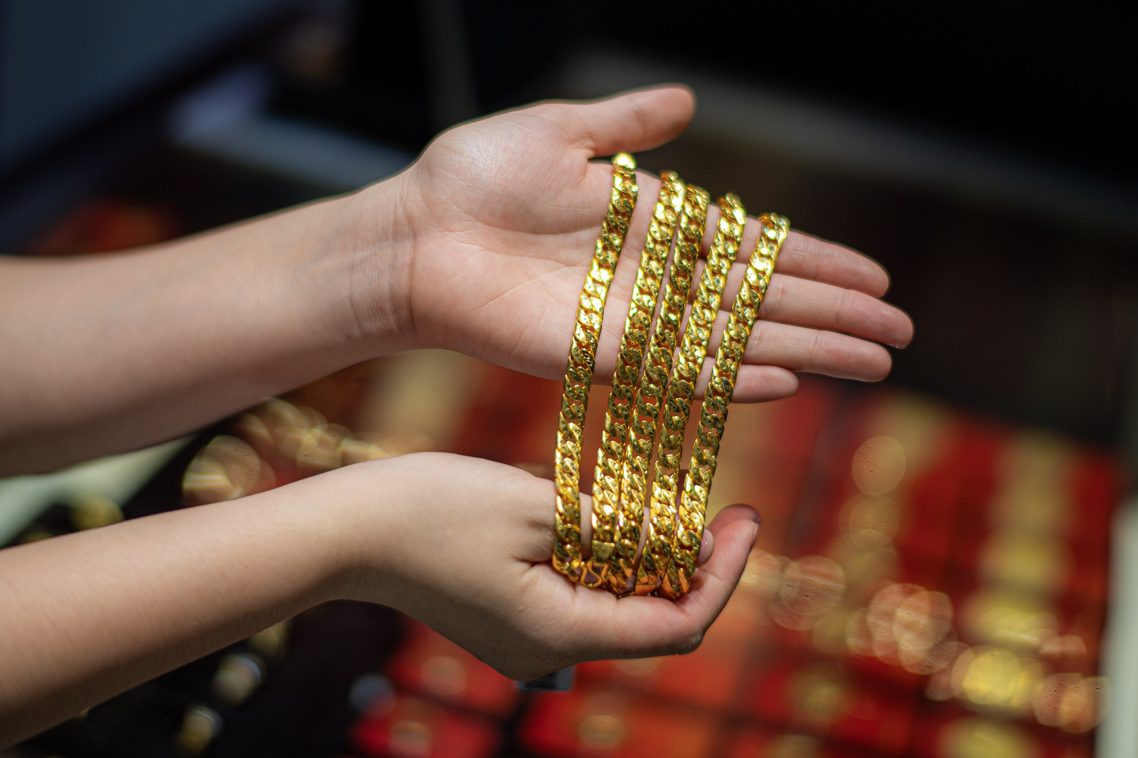 7 bat cap tren thi truong vang hinh anh