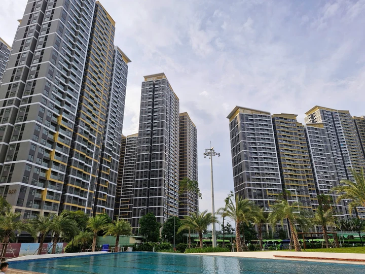 Gia nha cao ngo ngang, co du an sau vai nam tu 100 len 500 trieu/m2 hinh anh