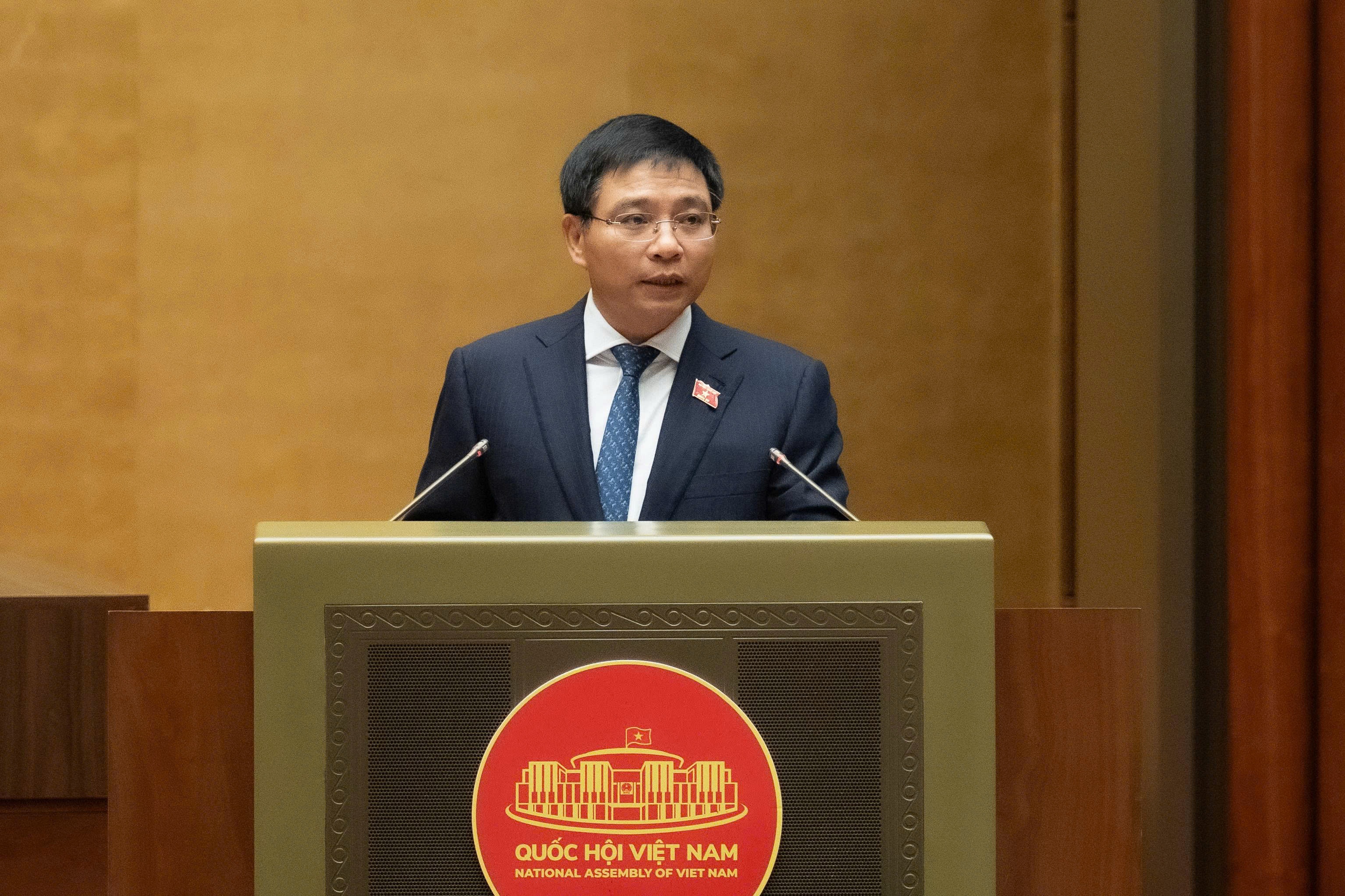 thuoc la dien tu anh 1