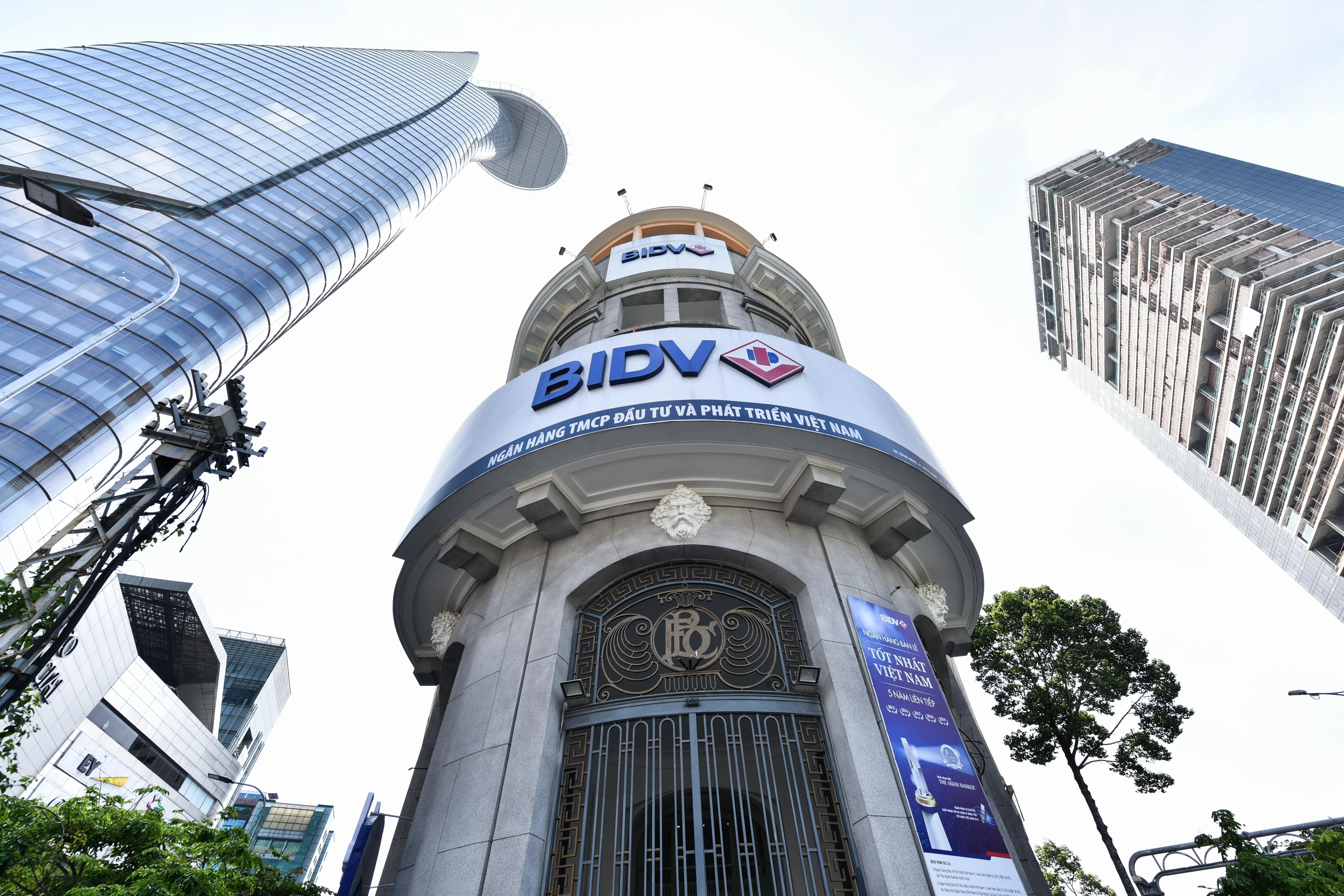 Hai ngan hang quoc doanh he lo ket qua kinh doanh som hinh anh