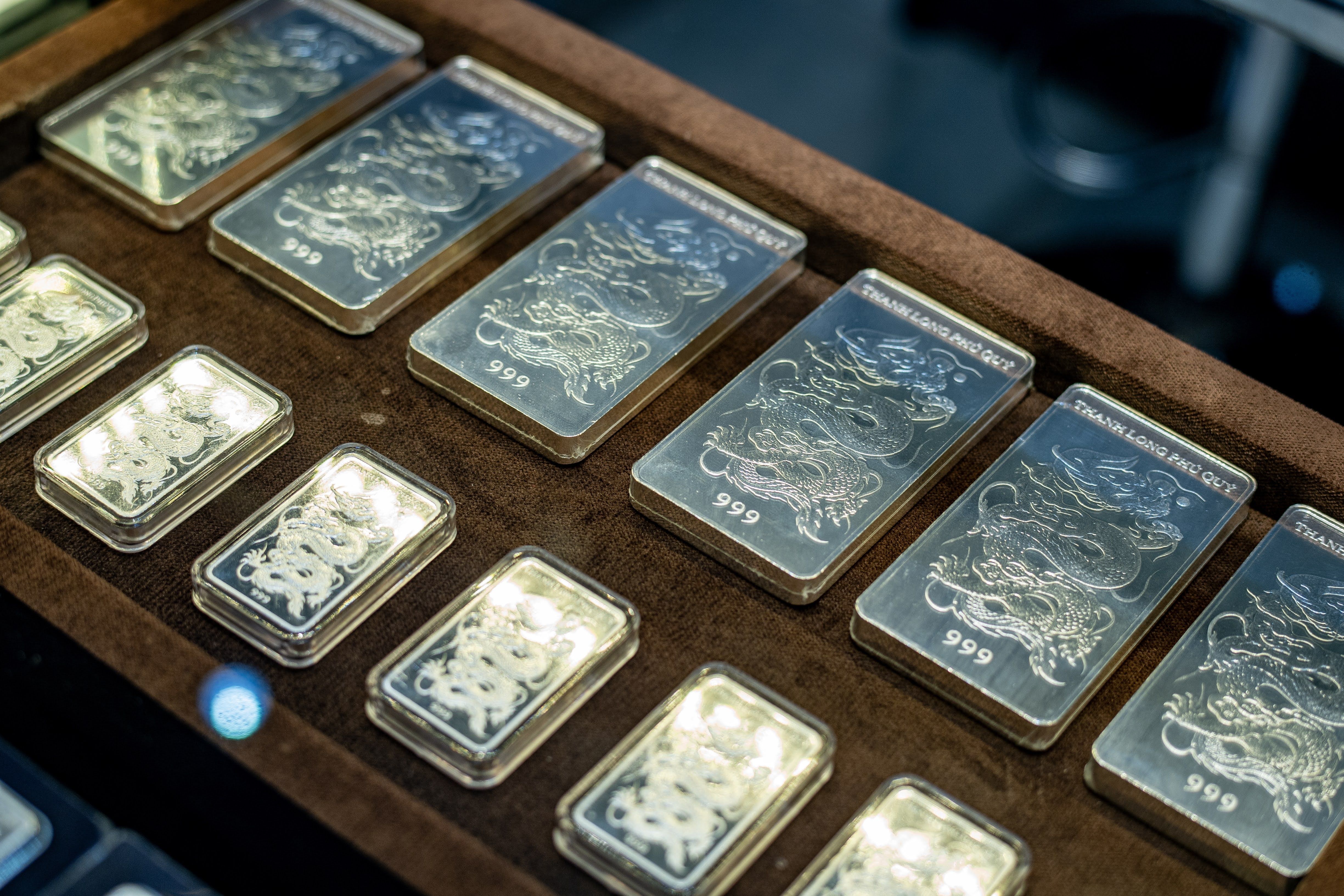 Ly do gia bac tang manh hon ca vang hinh anh