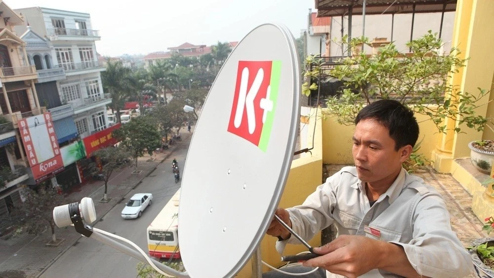 Uy ban Canh tranh Quoc gia yeu cau K+ giai trinh viec ngung dich vu hinh anh