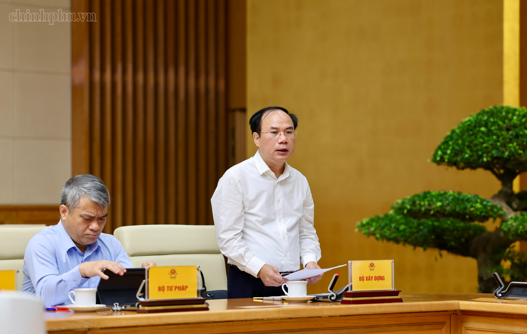 bất động sản ảnh 2