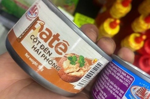 Nong: Tieu huy gan 14.000 hop 'pate cot den' lam tu thit lon benh hinh anh