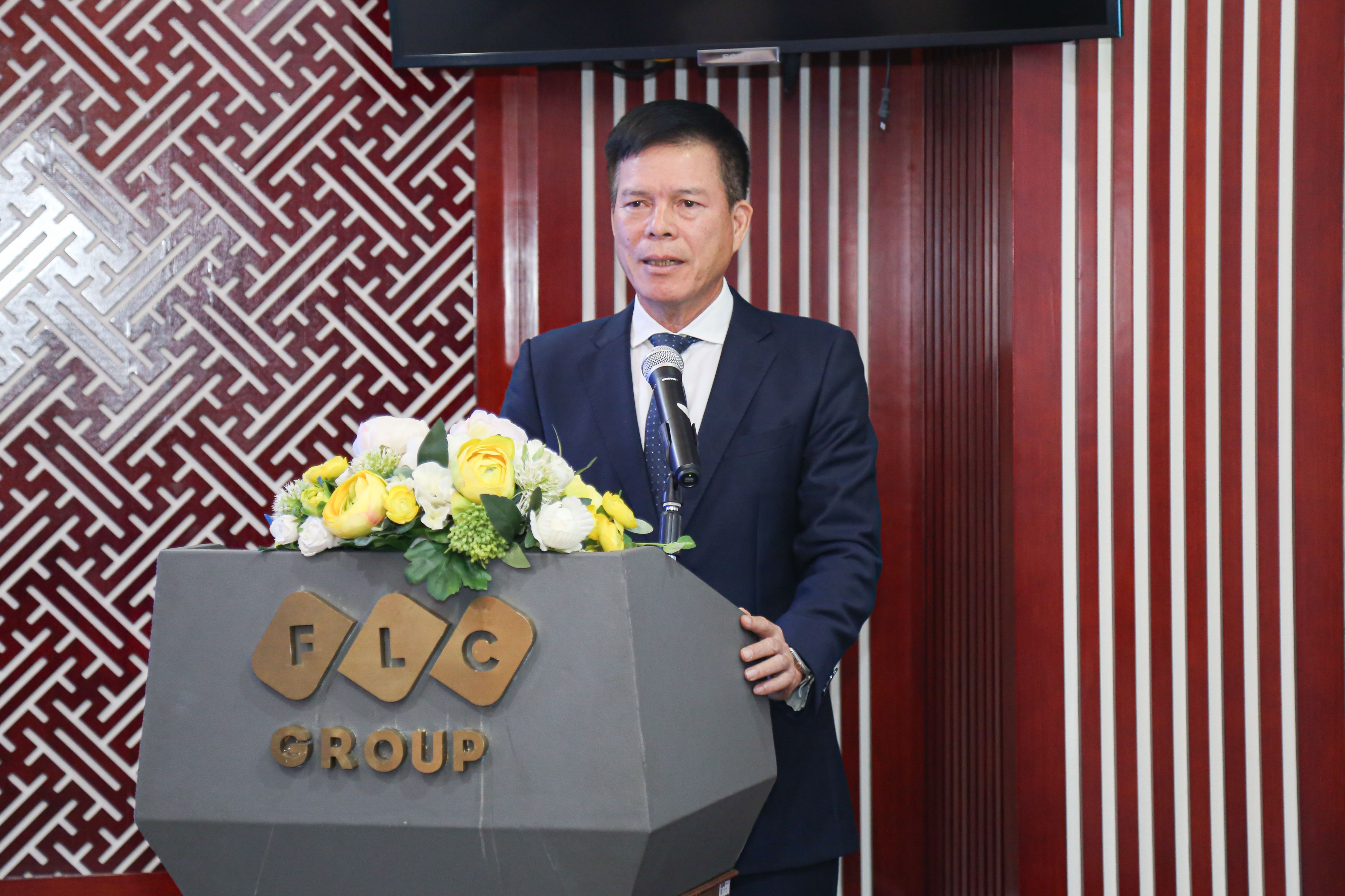 Cuu Chu tich PGBank gia nhap FLC sau khi ong Trinh Van Quyet tai xuat hinh anh