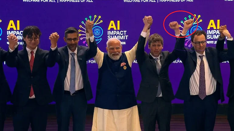 CEO OpenAI va Anthropic tranh bat tay tai hoi nghi AI hinh anh