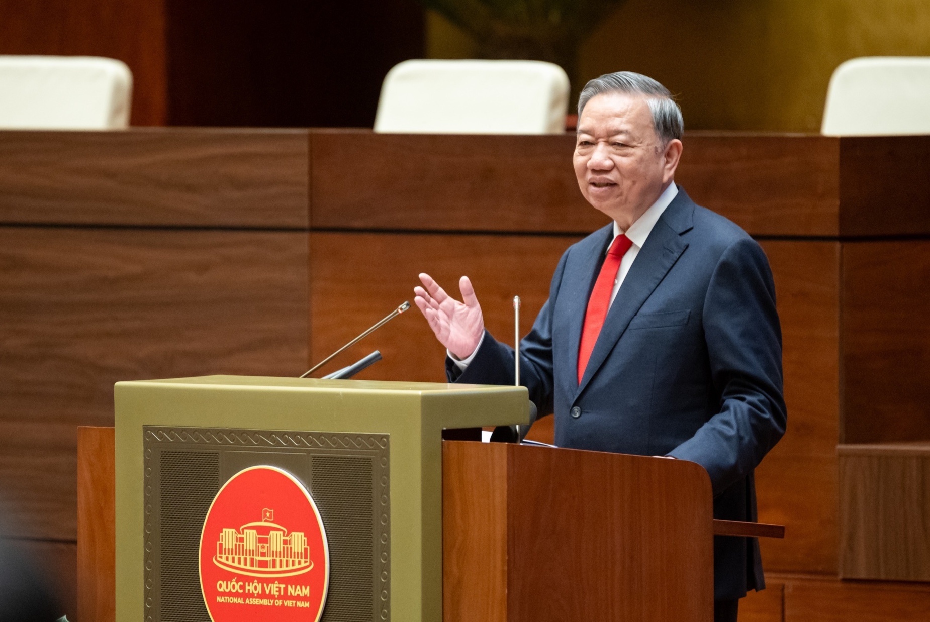 Tong Bi thu yeu cau hach toan hieu qua cac du an lon nhu Long Thanh hinh anh