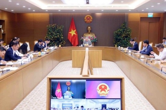 De xuat co che vuot khung cho nhan su dieu hanh o trung tam tai chinh hinh anh