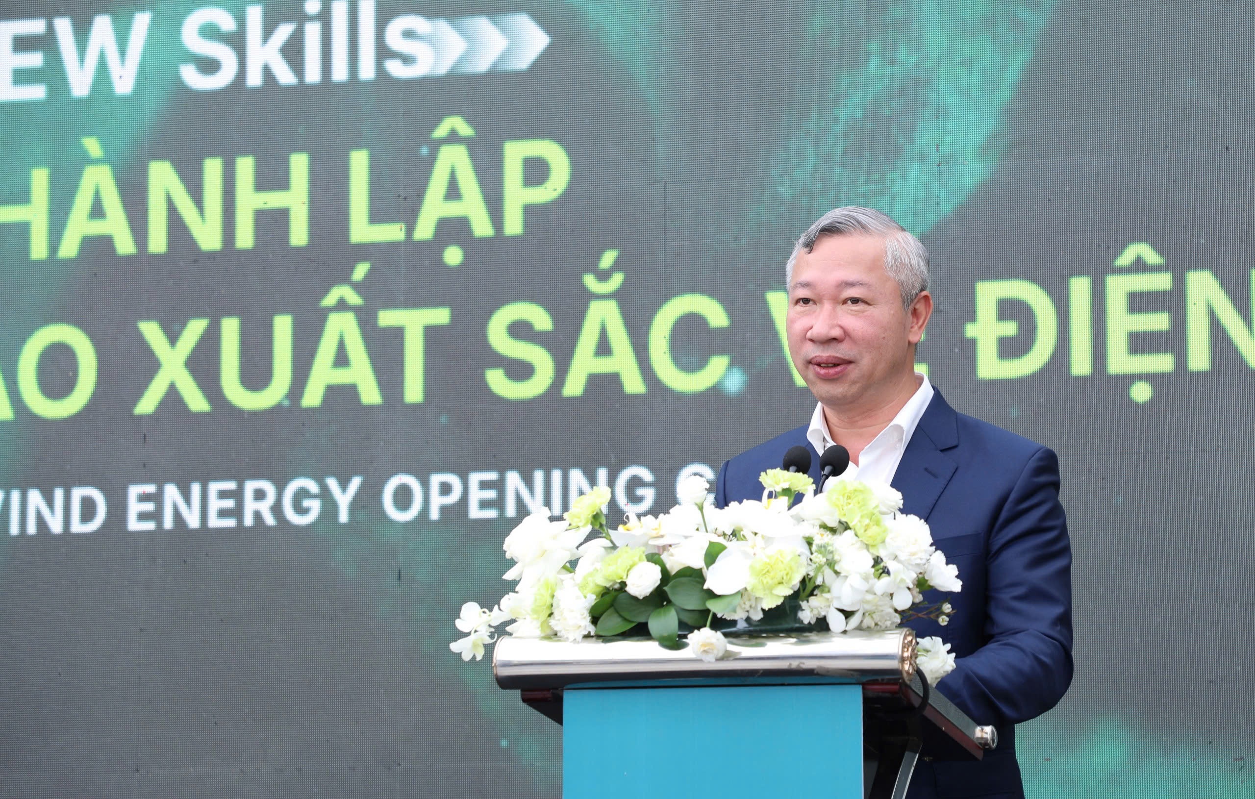 Viet Nam dinh hinh cac trung tam cong nghiep nang luong sach hinh anh