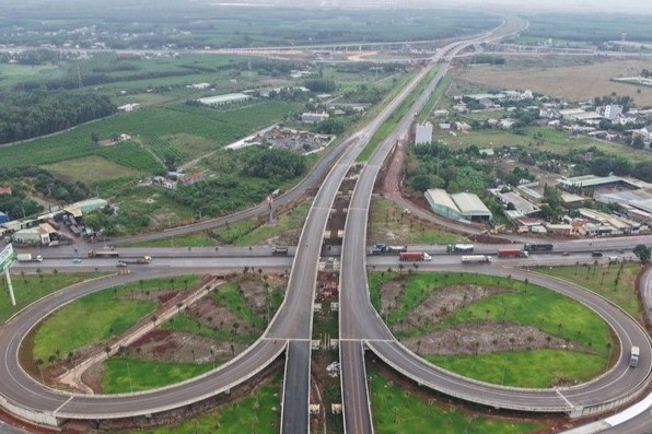 Go vuong cho tuyen metro Suoi Tien - san bay Long Thanh hinh anh
