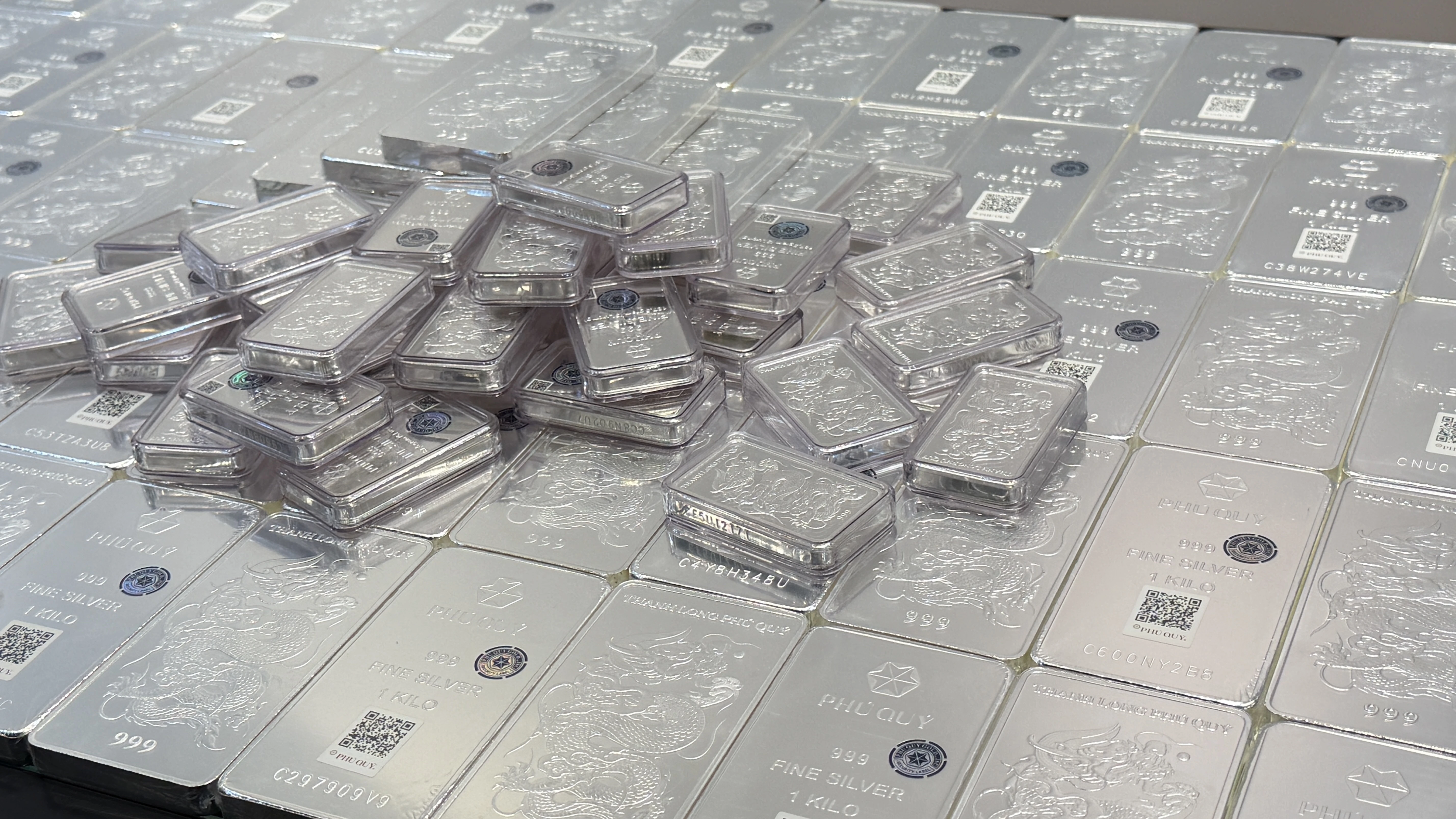 Nguoi du dinh bac da mat hon 50 trieu dong moi kg hinh anh