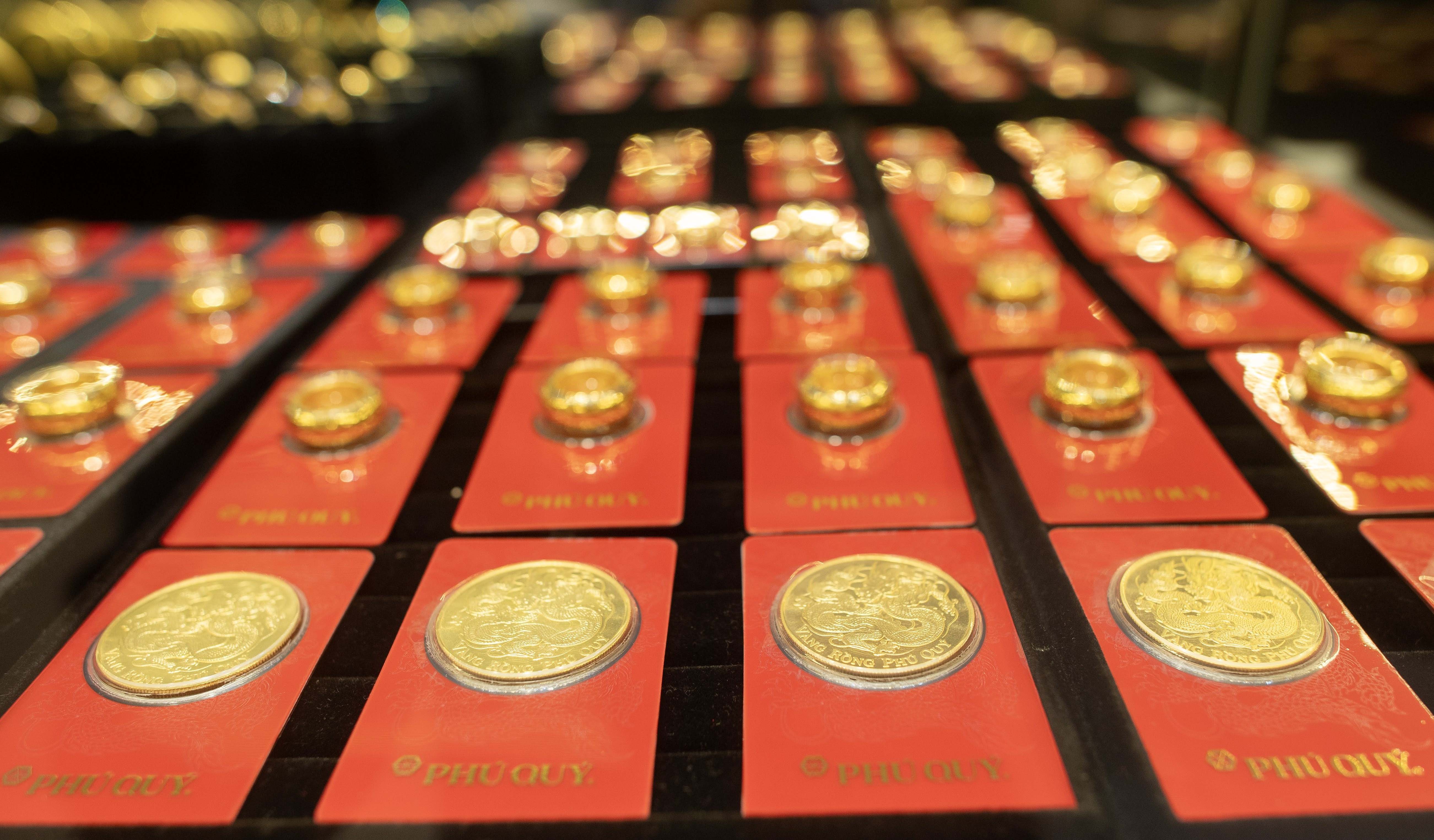 Gia vang len sat 173 trieu dong/luong hinh anh