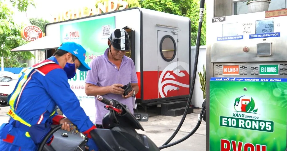 Ban xang E10 tren toan quoc trong thang 4 hinh anh