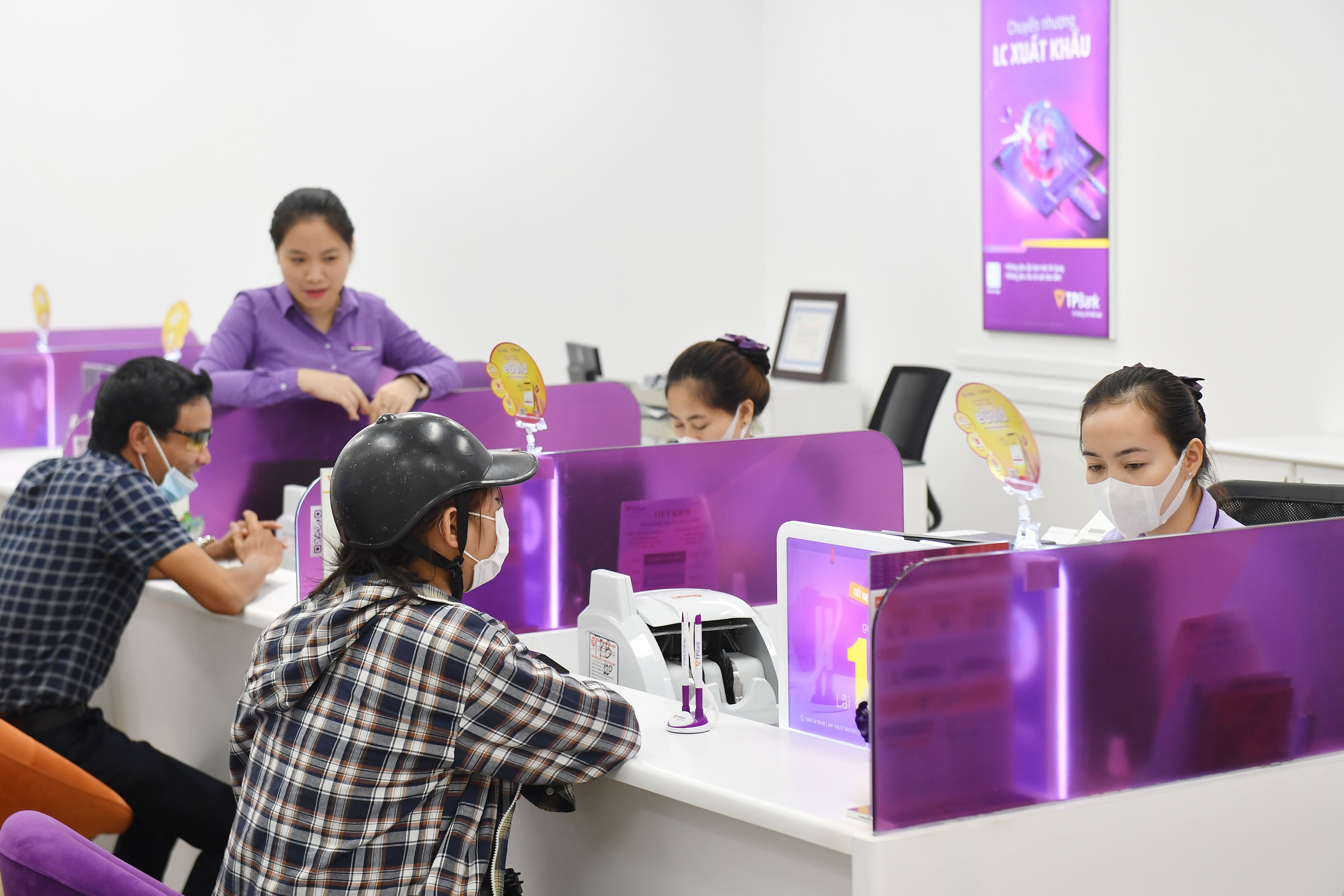 Ho kinh doanh phai khai bao moi tai khoan cho co quan thue truoc 20/4 hinh anh