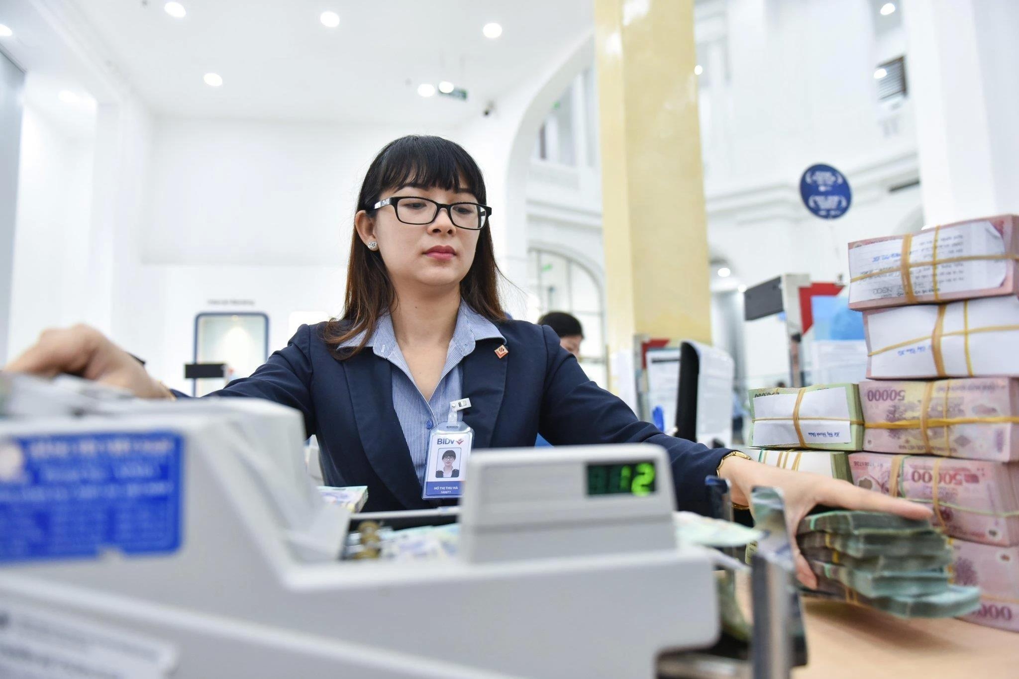 Lai suat tiet kiem tai Big 4 len muc cao nhat trong mot nam hinh anh