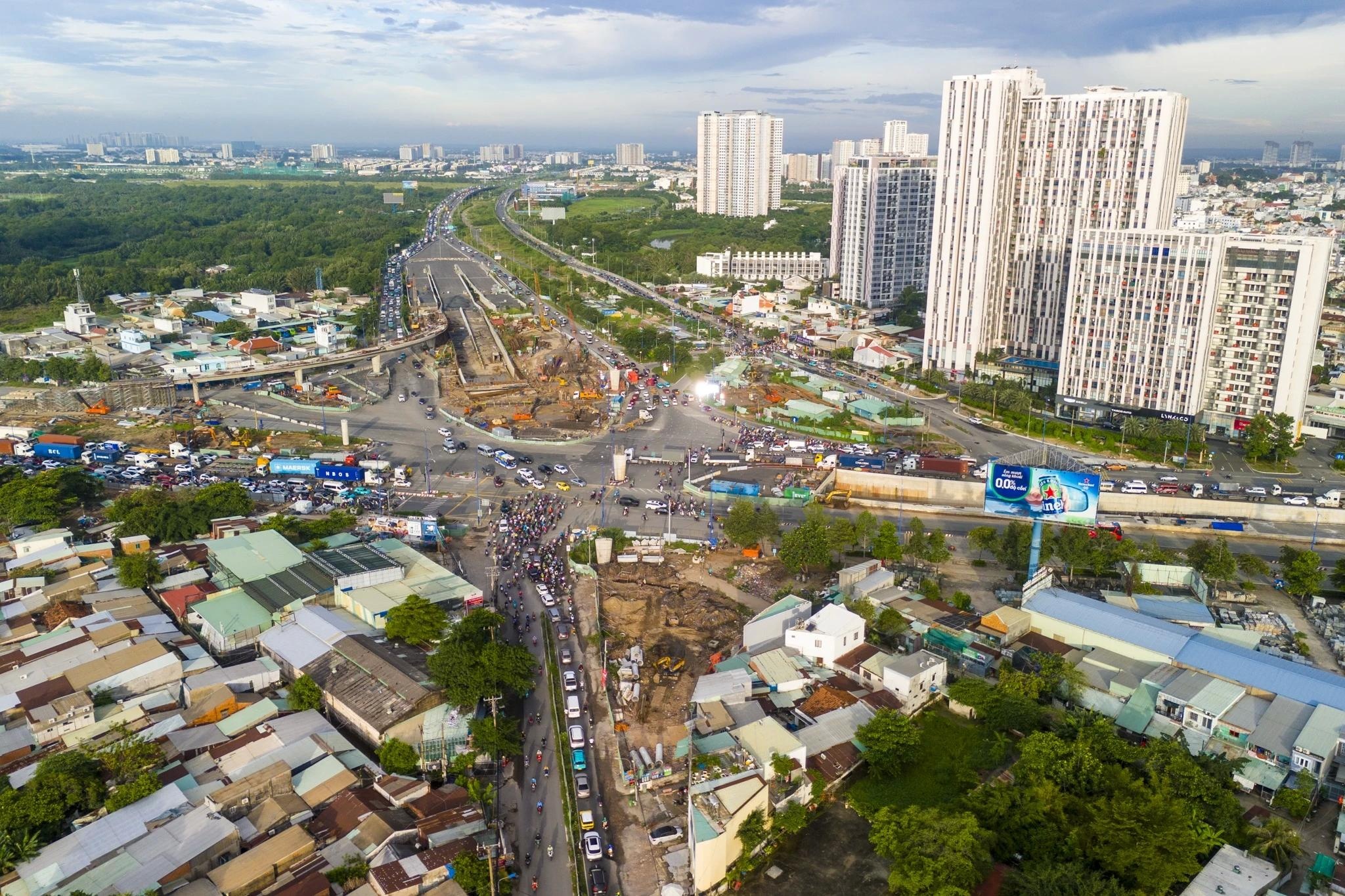 Loat du an giao thong trong diem nguy co doi von hang chuc nghin ty hinh anh