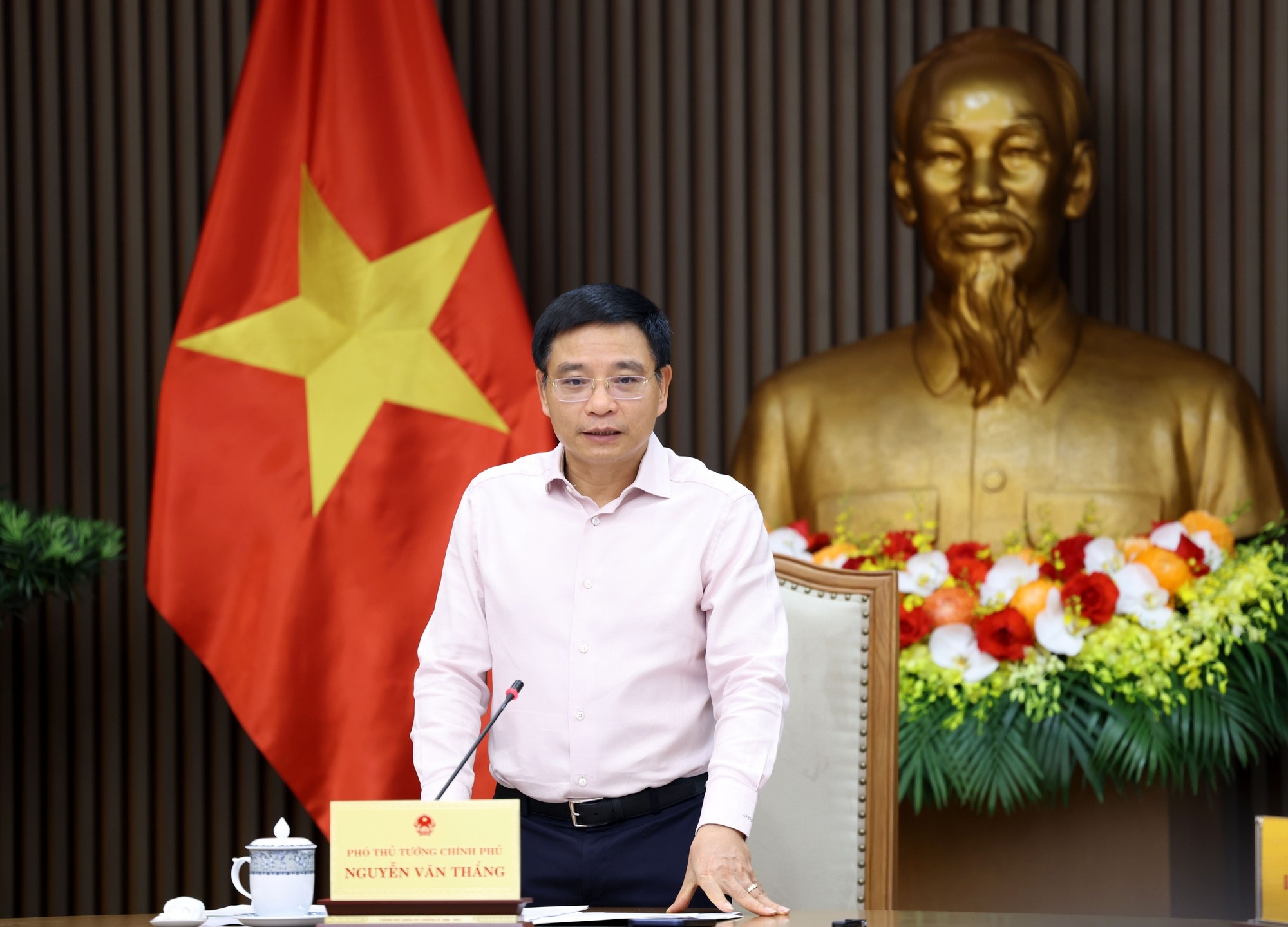 Pho thu tuong yeu cau khan truong van hanh Trung tam Tai chinh Quoc te hinh anh