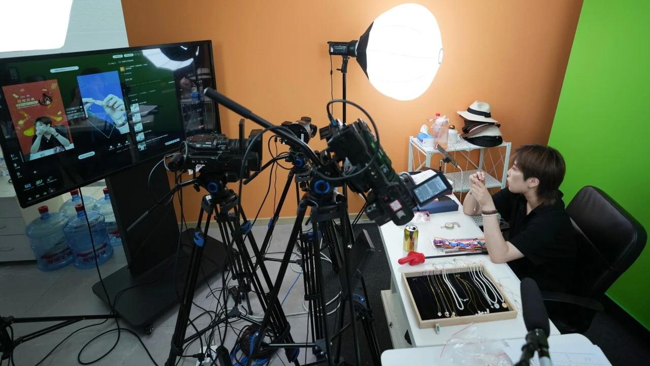 Cục Thuế lưu ý quan trọng với KOL, KOC, người làm affiliate