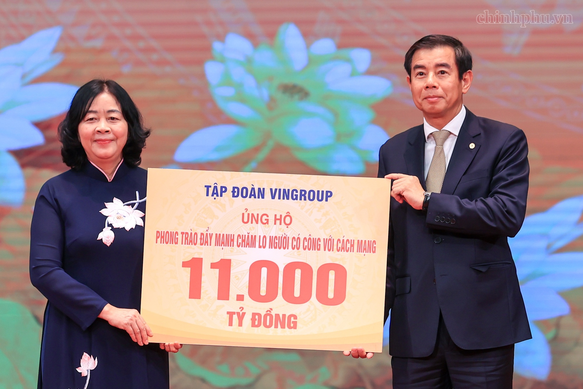 Vingroup ủng hộ 11.000 tỷ chăm lo gia đình có công với cách mạng