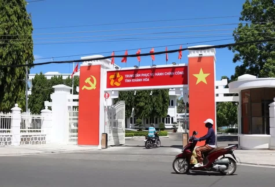 Kh&aacute;nh H&ograve;a ảnh 1