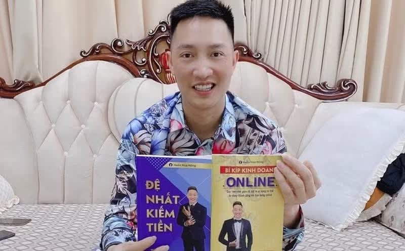 Huấn Hoa Hồng ảnh 3