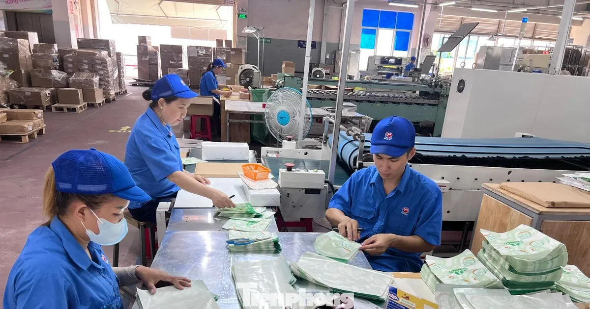 Tiền khổng lồ vào ngân hàng, sao doanh nghiệp không thể tiếp cận?