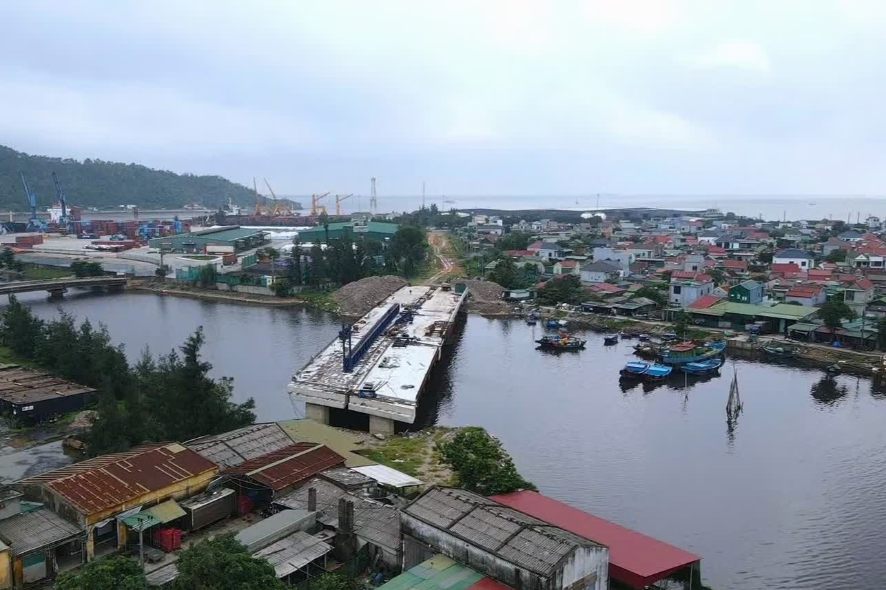 'Vỡ tiến độ' tuyến đường gần 1 km, hơn 200 tỷ đồng