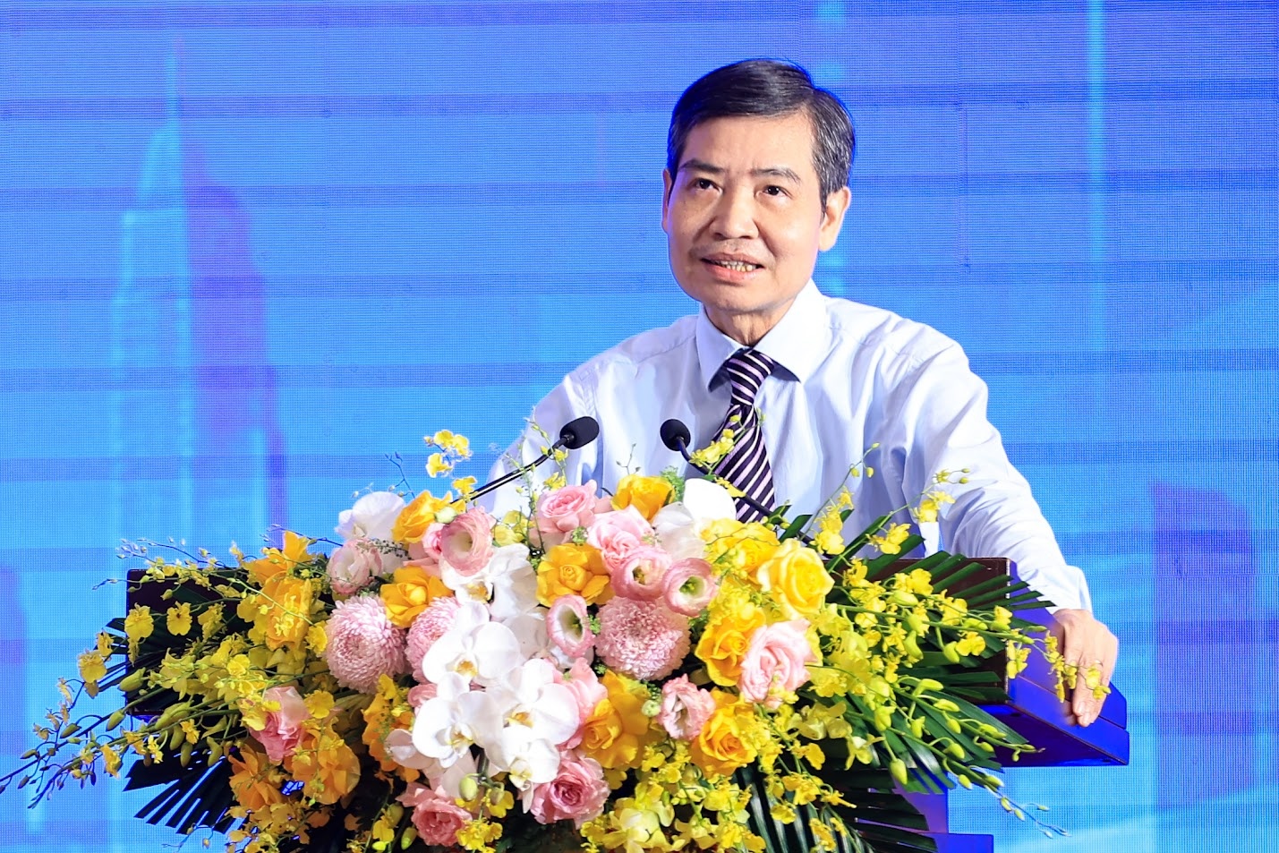 Chính phủ ảnh 6 Chính phủ ảnh 6