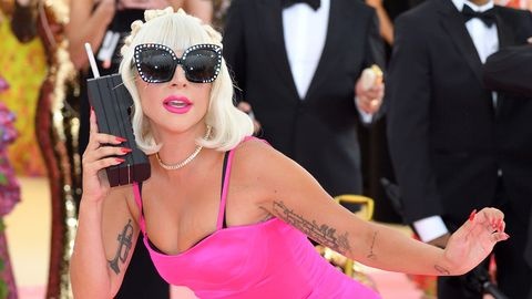 Lady Gaga dong phim ve gia toc Gucci hinh anh